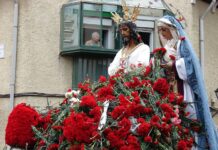 Málaga se rinde al pie del Cautivo: El rugido de la fe en la Costa del Sol .