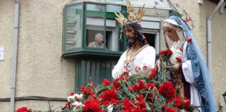Málaga se rinde al pie del Cautivo: El rugido de la fe en la Costa del Sol .