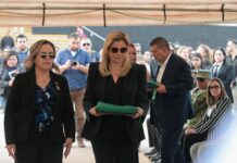 Se reúnen la Gobernadora Maru Campos y el secretario Omar García Harfuch.