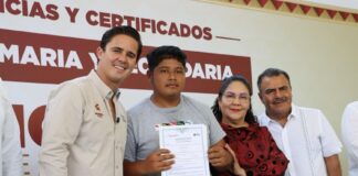 Entrega SEV más de 430 constancias y certificados de educación básica en San Andrés Tuxtla