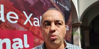 Mercadito Bicentenario impulsa la economía local en Xalapa; anuncian ediciones mensuales.