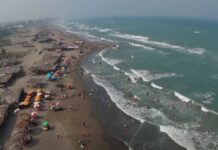 #Video: Playa Chachalacas con mucha diversión invita a visitarla.