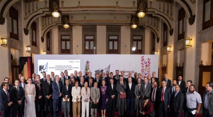 Comercializadores acuerdan disminuir costo de productos perecederos para contener inflación: presidenta Sheinbaum