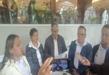 Denuncian trabajadores del COBAEV falta de pago de prima vacacional; más de 4 mil 500 afectados.