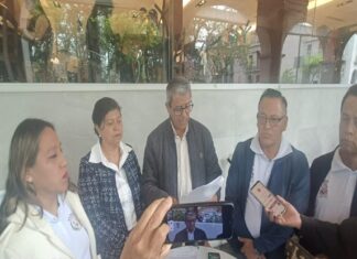 Denuncian trabajadores del COBAEV falta de pago de prima vacacional; más de 4 mil 500 afectados.