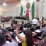 Autoriza Congreso al Poder Ejecutivo la enajenación de aeronaves .