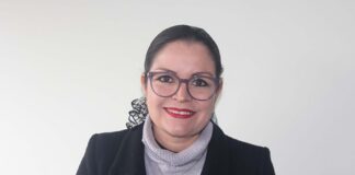 Proyecto coral de universitaria fortalece participación de personas mayores