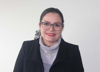 Proyecto coral de universitaria fortalece participación de personas mayores