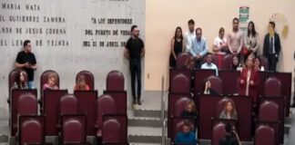 Chapopote y oportunismo: el teatro político en el Congreso.