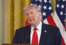 Trump desata polémica internacional tras bulear a Macron diciendo que su esposa lo golpea.