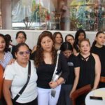 Alumnos de Psicología de la UPAV en Xalapa denuncian suspensión de clases por paro docente y falta de instalaciones.