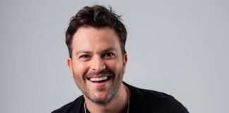 Gusi estrena el álbum “Vallenato Social Club”, una producción que honra y proyecta el Vallenato .