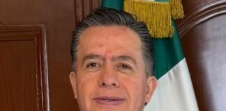 Deslindan al gobierno de Nahle de derrame en costas de Veracruz; responsabilizan a Pemex.