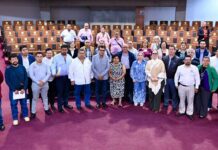 Atiende diputado Esteban Bautista a representantes sindicales.