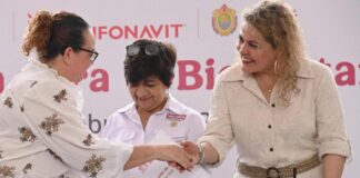 Respalda Gobierno de Veracruz entrega de 91 viviendas en Coatzacoalcos.