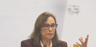 Destaca Rocío Nahle avance de mujeres en la política y proceso de relevo en Morena.