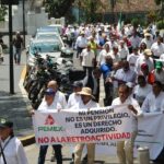 Jubilados de Pemex y CFE rechazan con marcha reforma al artículo 127 #Veracruz.
