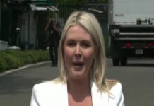 La vocera Karoline Leavitt anuncia licencia por maternidad.