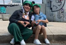 Madres estudiantes podrían contar con servicios de cuidado infantil en universidades.