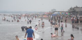 #Veracruz: Playas limpias, ambiente familiar y mucha diversión: visitantes recomiendan Chachalacas