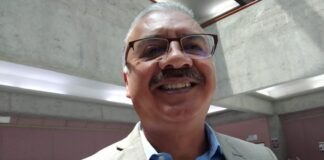 Analizan regular uso de celulares en escuelas de Veracruz.