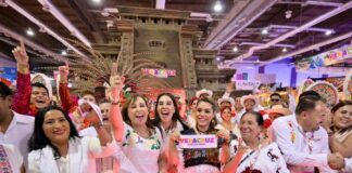 Rocío Nahle pone a Veracruz de moda en el Tianguis Turístico .