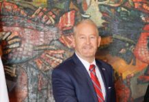 Embajador de EEUU lamenta muerte de oficiales tras operativo en Chihuahua