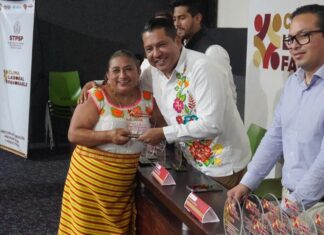 Más de 250 centros laborales obtienen Distintivo de Clima Laboral Favorable: STPSP