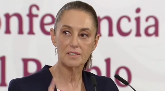 Sheinbaum reprueba campañas de desinformación y defiende condiciones turísticas en Veracruz.