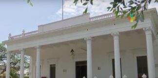 En Teocelo denuncian en Cabildo Abierto irregularidades en entrega de despensas del DIF.