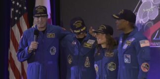 Astronautas de Artemis II describen como “única” su misión lunar y comparten su experiencia.