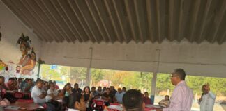 Participan docentes en capacitación para reforzar la lectura y escritura chinanteca