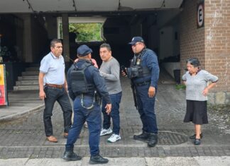 #Xalapa: Conductor provoca accidente, huye e intimida a prensa en Los Lagos.