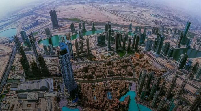 Emiratos anuncia su salida de la OPEP .