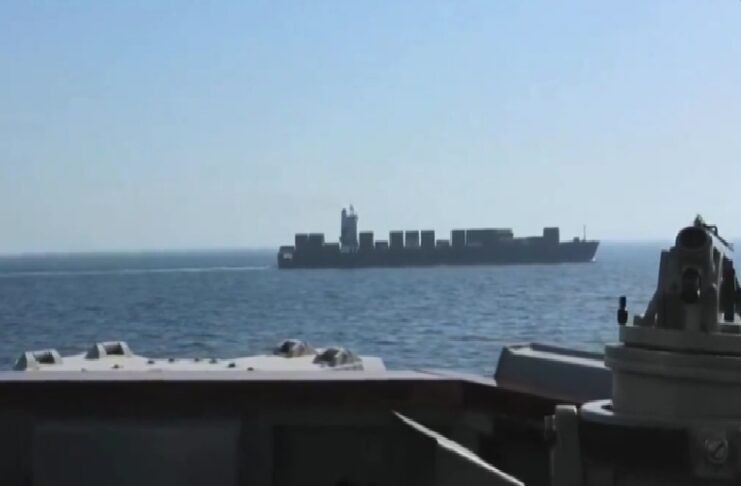 Irán desmiente a Trump y asegura que repelió intento de captura de un buque en el estrecho de Ormuz