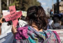 Defensoras señalan vacíos y omisiones en «Ley General de Feminicidio» aprobada por Senado.