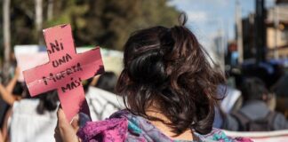 Defensoras señalan vacíos y omisiones en «Ley General de Feminicidio» aprobada por Senado.