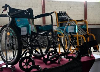 Distribuye DIF apoyos funcionales y de asistencia social en Yecuatla y Tenochtitlán