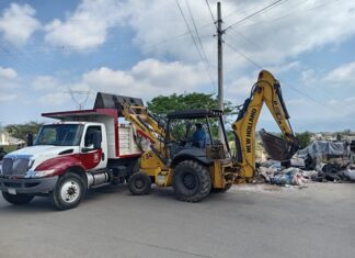 Realiza Ayuntamiento de Xalapa operativo de limpieza en la colonia Fraternidad Antorchista