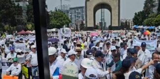 CNTE desafía operativo en el Centro Histórico y advierte: “Si no hay solución, no rueda el balón”