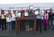 A 20 años de la represión en Atenco, presidenta Sheinbaum restituye 54.5 hectáreas a ejidatarios