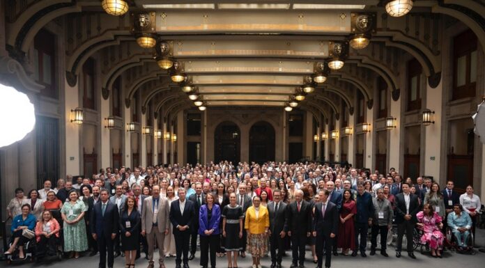 Presidenta Claudia Sheinbaum se reúne con legisladores de Morena y aliados