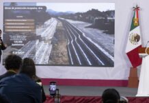 Presidenta Sheinbaum informa de obras de agua en casi todos los municipios para prevenir inundaciones.