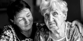 Cuando el cuidado cambia de dirección, ¿cómo atiendes a tu mamá?
