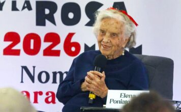 La Fiesta del Libro y la Rosa cumplió 18 años con gran vigor.