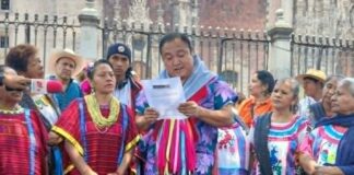 Con protesta de grupos indigenistas en CDMX reciben en Catedral a la alcaldesa española Isabel Díaz Ayuso