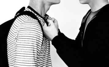 Precariedad, exclusión y discursos de odio atrapan a juventudes masculinas a reproducir violencias: Podcast IBERO