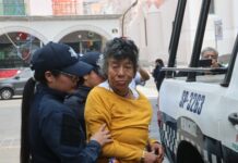 Mujer en situación de calle agrede a oficial de Tránsito en el centro de Xalapa.