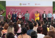 Reconoce SEV labor de madres trabajadoras al servicio de la educación en Veracruz.
