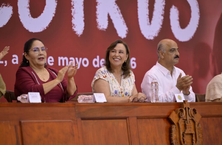 Reconoce Gobernadora al magisterio con aumento salarial y homenaje a su vocación